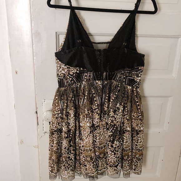 Sparkly Dress - Picture 4 of 5